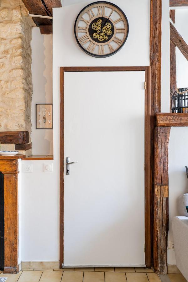 Appartement Au Coeur De Joigny Extérieur photo